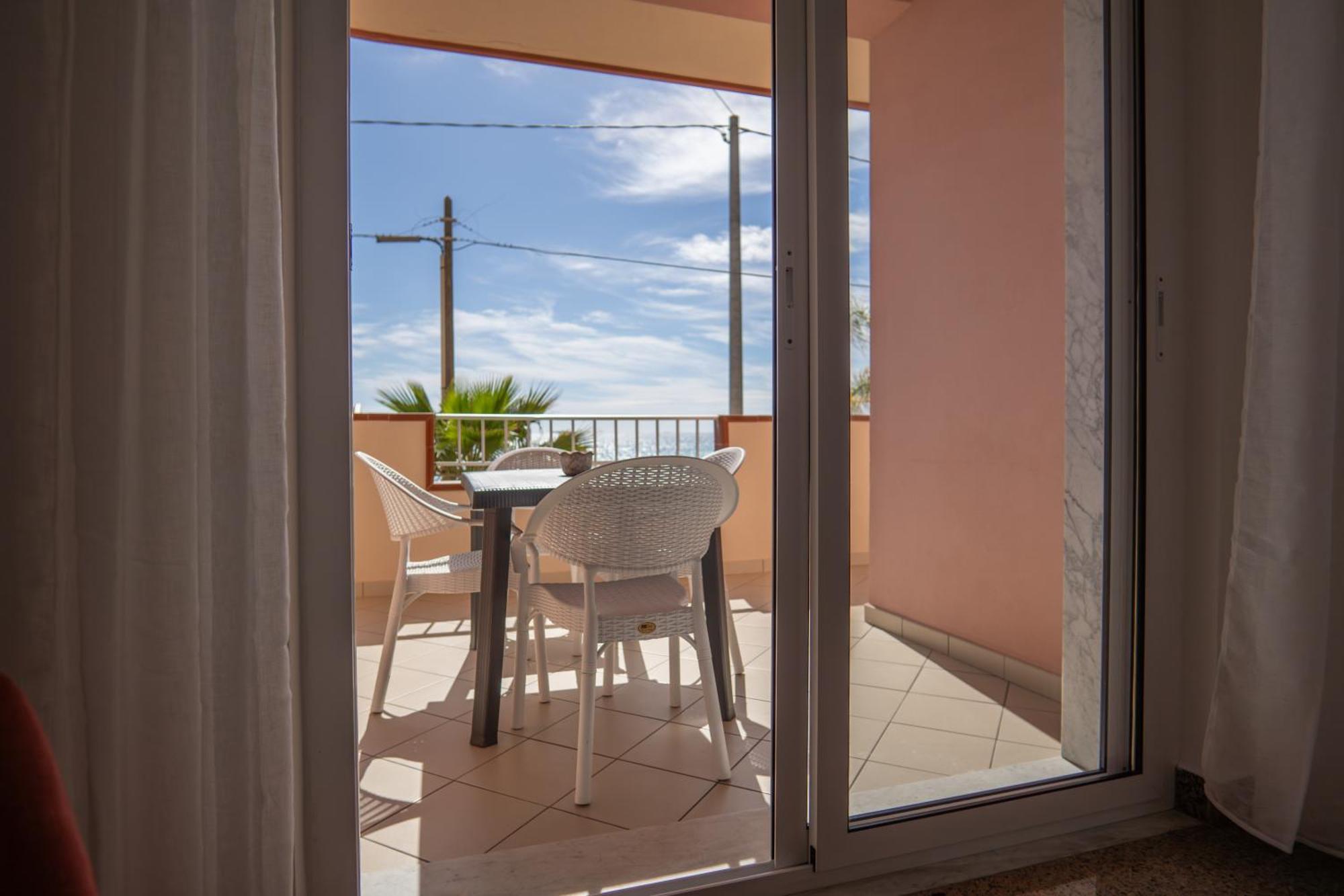 Apartmán Casa Erika Bova Marina Exteriér fotografie