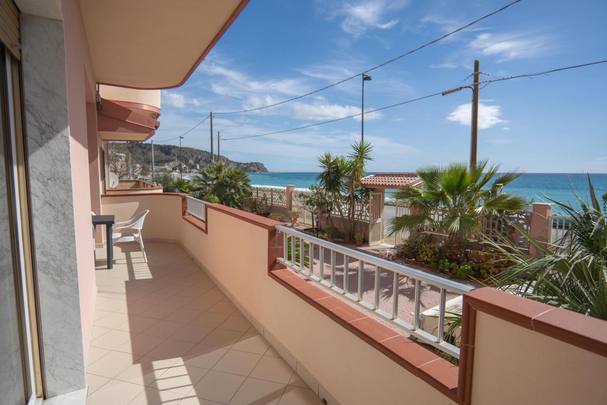 Apartmán Casa Erika Bova Marina Exteriér fotografie